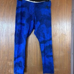 Women’s Nike print CAPRI leggings (2010s) size M